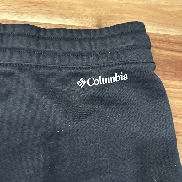 NWT Columbia Women's Trek Mid-Rise 5" Ins‎ Black Terry Shorts Size S (Orig. $50) - Picture 6 of 7